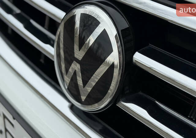 Білий Фольксваген Тігуан, об'ємом двигуна 2 л та пробігом 191 тис. км за 29200 $, фото 12 на Automoto.ua