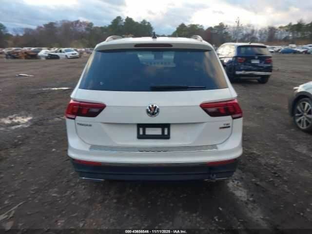 Белый Фольксваген Тигуан, объемом двигателя 2 л и пробегом 31 тыс. км за 5000 $, фото 4 на Automoto.ua