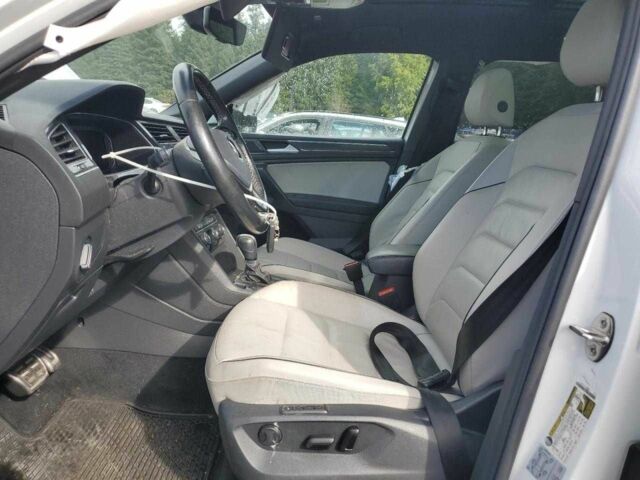 Білий Фольксваген Тігуан, об'ємом двигуна 2 л та пробігом 50 тис. км за 7000 $, фото 6 на Automoto.ua