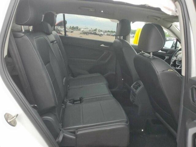 Белый Фольксваген Тигуан, объемом двигателя 2 л и пробегом 76 тыс. км за 14900 $, фото 17 на Automoto.ua