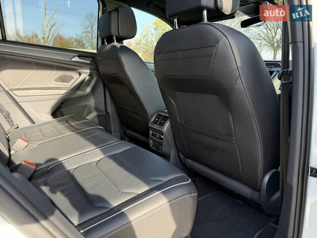 Белый Фольксваген Тигуан, объемом двигателя 1.97 л и пробегом 189 тыс. км за 36500 $, фото 73 на Automoto.ua