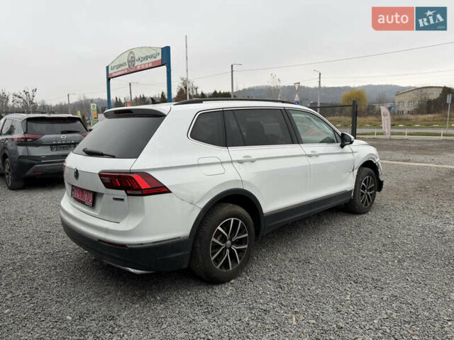 Белый Фольксваген Тигуан, объемом двигателя 1.98 л и пробегом 126 тыс. км за 10900 $, фото 4 на Automoto.ua