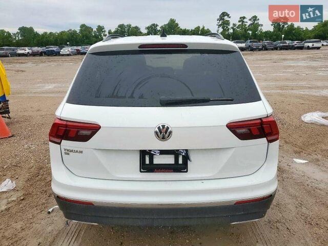 Белый Фольксваген Тигуан, объемом двигателя 2 л и пробегом 76 тыс. км за 14900 $, фото 5 на Automoto.ua