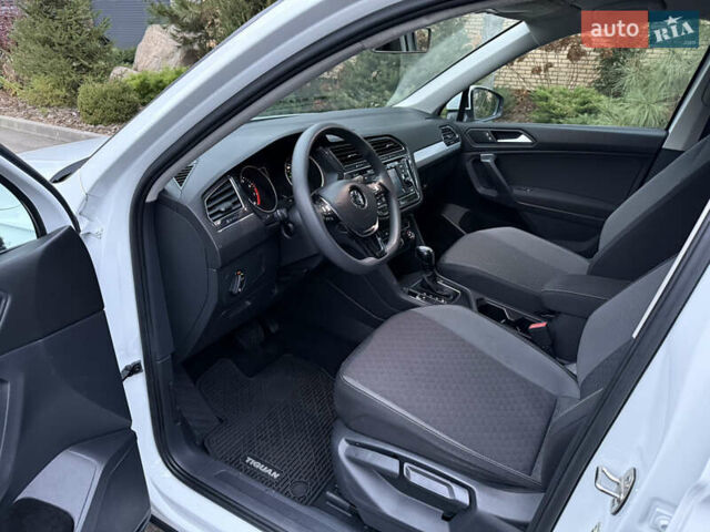 Белый Фольксваген Тигуан, объемом двигателя 2 л и пробегом 67 тыс. км за 21300 $, фото 9 на Automoto.ua