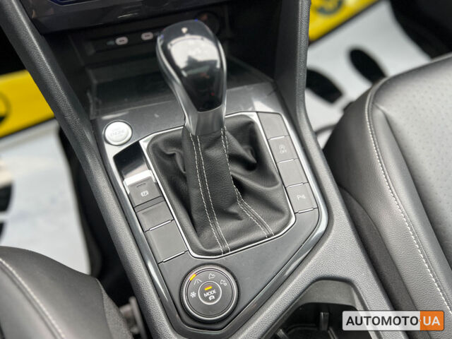 Білий Фольксваген Тігуан, об'ємом двигуна 2 л та пробігом 54 тис. км за 32700 $, фото 17 на Automoto.ua