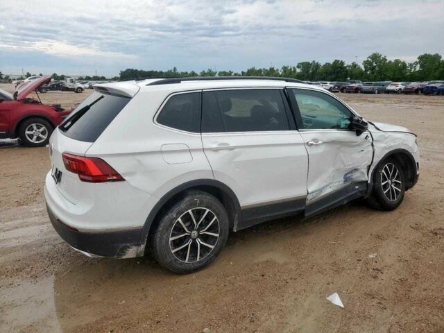 Белый Фольксваген Тигуан, объемом двигателя 2 л и пробегом 76 тыс. км за 14900 $, фото 7 на Automoto.ua