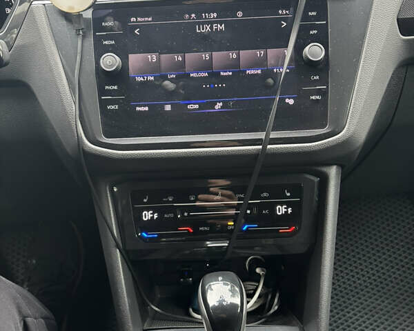 Білий Фольксваген Тігуан, об'ємом двигуна 1.98 л та пробігом 35 тис. км за 31600 $, фото 18 на Automoto.ua