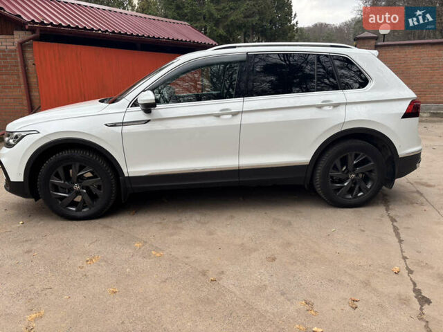 Білий Фольксваген Тігуан, об'ємом двигуна 1.98 л та пробігом 35 тис. км за 31600 $, фото 8 на Automoto.ua