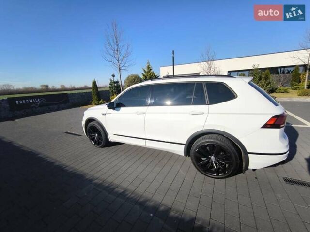 Білий Фольксваген Тігуан, об'ємом двигуна 2 л та пробігом 123 тис. км за 27500 $, фото 29 на Automoto.ua