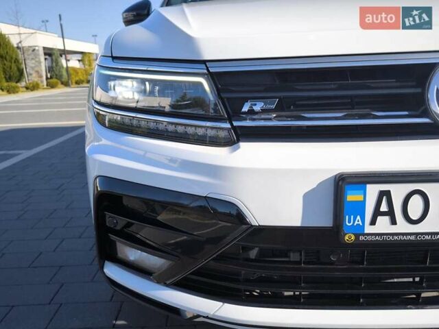Білий Фольксваген Тігуан, об'ємом двигуна 2 л та пробігом 123 тис. км за 27500 $, фото 74 на Automoto.ua