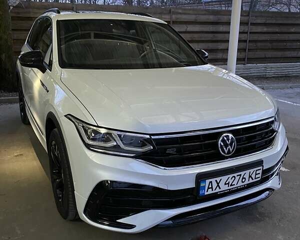 Белый Фольксваген Тигуан, объемом двигателя 1.98 л и пробегом 120 тыс. км за 36000 $, фото 5 на Automoto.ua