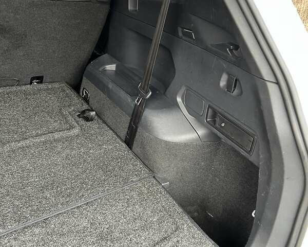 Білий Фольксваген Тігуан, об'ємом двигуна 1.98 л та пробігом 113 тис. км за 25500 $, фото 90 на Automoto.ua