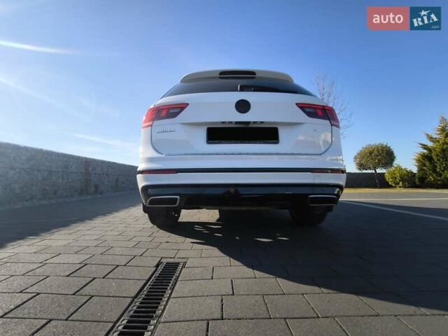 Білий Фольксваген Тігуан, об'ємом двигуна 2 л та пробігом 123 тис. км за 27500 $, фото 52 на Automoto.ua