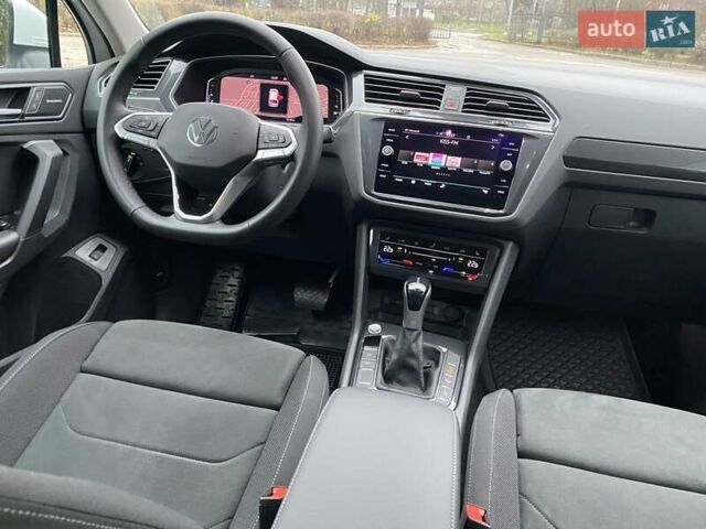 Білий Фольксваген Тігуан, об'ємом двигуна 1.98 л та пробігом 10 тис. км за 35500 $, фото 25 на Automoto.ua