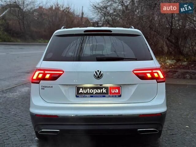 Белый Фольксваген Тигуан, объемом двигателя 2 л и пробегом 102 тыс. км за 21990 $, фото 6 на Automoto.ua