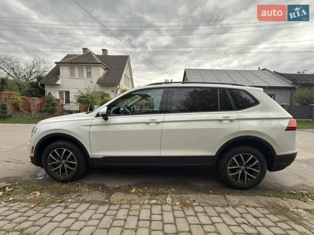 Белый Фольксваген Тигуан, объемом двигателя 2 л и пробегом 39 тыс. км за 24500 $, фото 3 на Automoto.ua