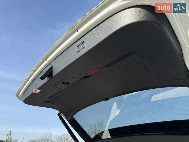 Белый Фольксваген Тигуан, объемом двигателя 1.97 л и пробегом 189 тыс. км за 36500 $, фото 38 на Automoto.ua