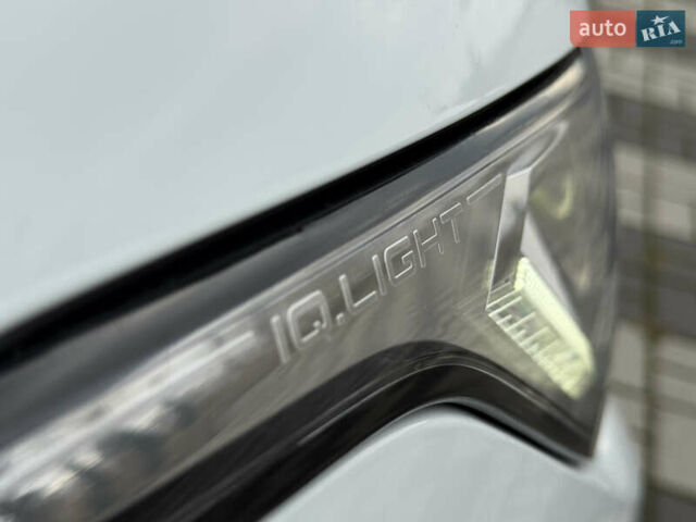 Білий Фольксваген Тігуан, об'ємом двигуна 2 л та пробігом 191 тис. км за 29200 $, фото 23 на Automoto.ua