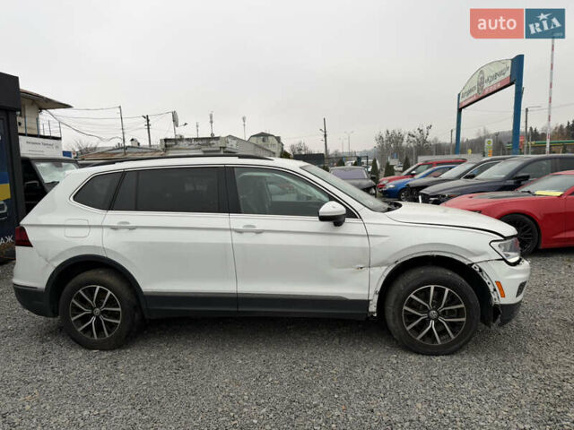 Белый Фольксваген Тигуан, объемом двигателя 1.98 л и пробегом 126 тыс. км за 10900 $, фото 5 на Automoto.ua
