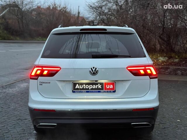 Белый Фольксваген Тигуан, объемом двигателя 2 л и пробегом 102 тыс. км за 21990 $, фото 6 на Automoto.ua