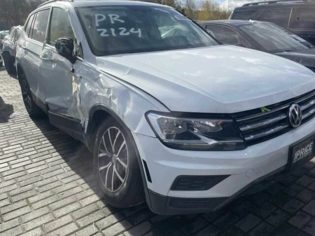 Белый Фольксваген Тигуан, объемом двигателя 2 л и пробегом 76 тыс. км за 14900 $, фото 1 на Automoto.ua