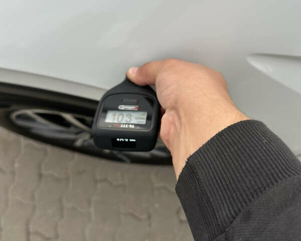 Белый Фольксваген Тигуан, объемом двигателя 2 л и пробегом 132 тыс. км за 27750 $, фото 125 на Automoto.ua