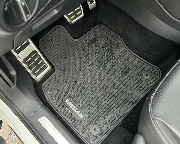 Білий Фольксваген Тігуан, об'ємом двигуна 1.98 л та пробігом 113 тис. км за 25500 $, фото 40 на Automoto.ua