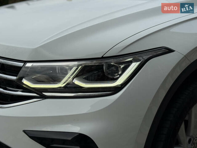 Білий Фольксваген Тігуан, об'ємом двигуна 2 л та пробігом 191 тис. км за 29200 $, фото 11 на Automoto.ua