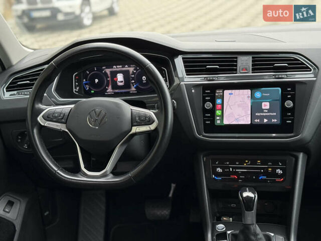 Білий Фольксваген Тігуан, об'ємом двигуна 2 л та пробігом 191 тис. км за 29200 $, фото 41 на Automoto.ua