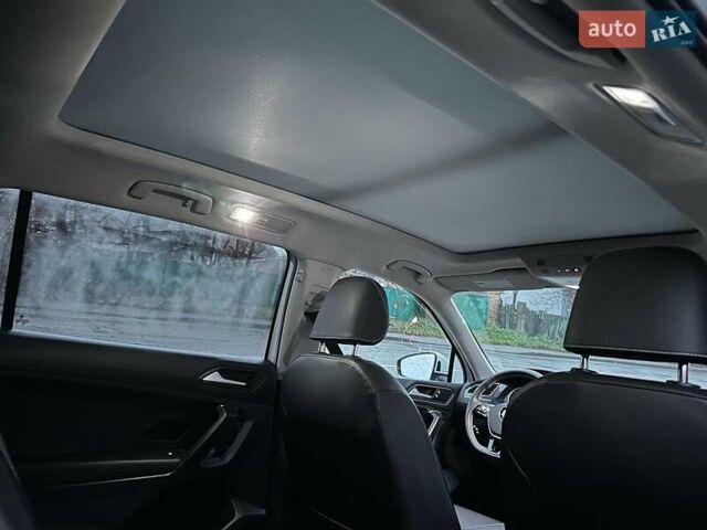 Белый Фольксваген Тигуан, объемом двигателя 2 л и пробегом 102 тыс. км за 21990 $, фото 18 на Automoto.ua