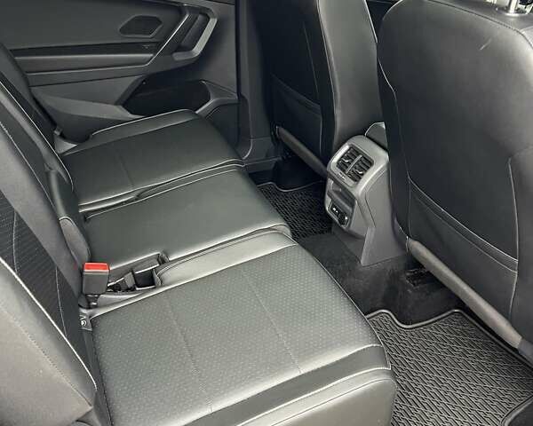 Білий Фольксваген Тігуан, об'ємом двигуна 1.98 л та пробігом 113 тис. км за 25500 $, фото 67 на Automoto.ua