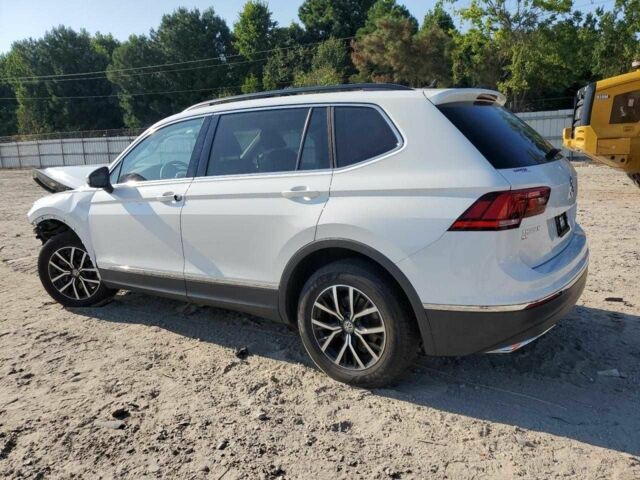 Белый Фольксваген Тигуан, объемом двигателя 2 л и пробегом 35 тыс. км за 11700 $, фото 2 на Automoto.ua