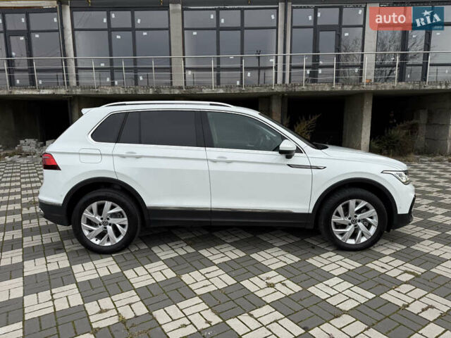 Білий Фольксваген Тігуан, об'ємом двигуна 2 л та пробігом 191 тис. км за 29200 $, фото 17 на Automoto.ua