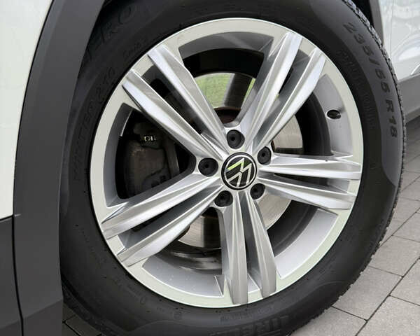 Білий Фольксваген Тігуан, об'ємом двигуна 1.97 л та пробігом 78 тис. км за 36000 $, фото 17 на Automoto.ua