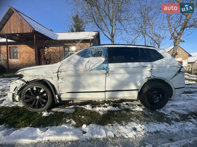 Белый Фольксваген Тигуан, объемом двигателя 1.98 л и пробегом 115 тыс. км за 13000 $, фото 3 на Automoto.ua