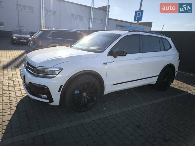 Білий Фольксваген Тігуан, об'ємом двигуна 2 л та пробігом 123 тис. км за 27500 $, фото 32 на Automoto.ua