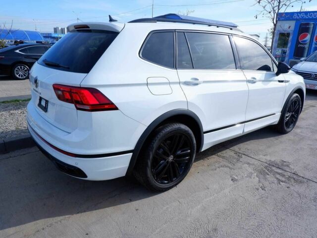 Белый Фольксваген Тигуан, объемом двигателя 2 л и пробегом 17 тыс. км за 16200 $, фото 1 на Automoto.ua