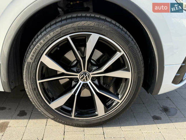 Белый Фольксваген Тигуан, объемом двигателя 1.97 л и пробегом 189 тыс. км за 36500 $, фото 36 на Automoto.ua