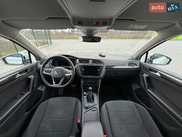 Білий Фольксваген Тігуан, об'ємом двигуна 1.97 л та пробігом 78 тис. км за 36000 $, фото 24 на Automoto.ua