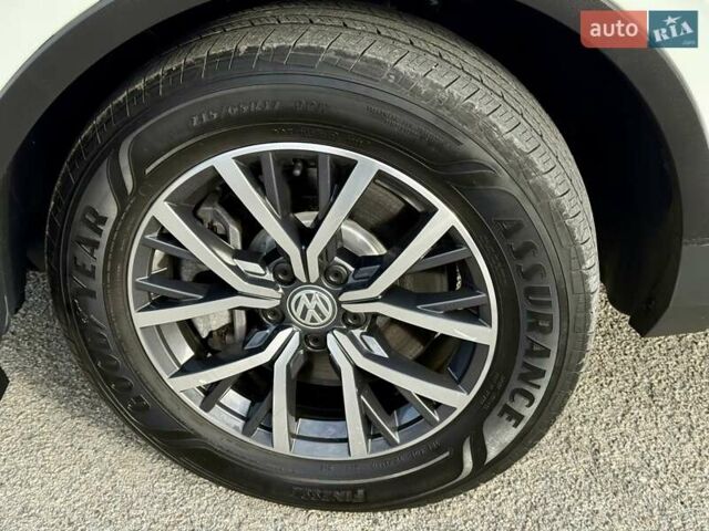 Белый Фольксваген Тигуан, объемом двигателя 1.98 л и пробегом 55 тыс. км за 21800 $, фото 36 на Automoto.ua