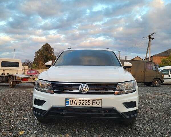 Белый Фольксваген Тигуан, объемом двигателя 1.98 л и пробегом 54 тыс. км за 23500 $, фото 6 на Automoto.ua