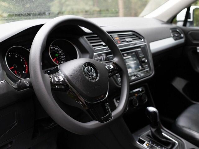 Белый Фольксваген Тигуан, объемом двигателя 2 л и пробегом 67 тыс. км за 13600 $, фото 6 на Automoto.ua