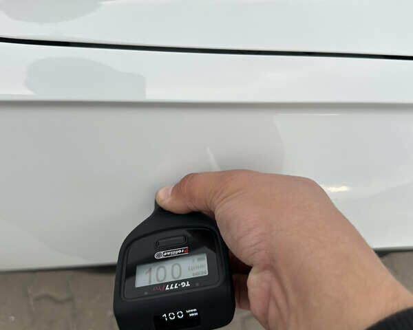 Белый Фольксваген Тигуан, объемом двигателя 2 л и пробегом 132 тыс. км за 27750 $, фото 133 на Automoto.ua