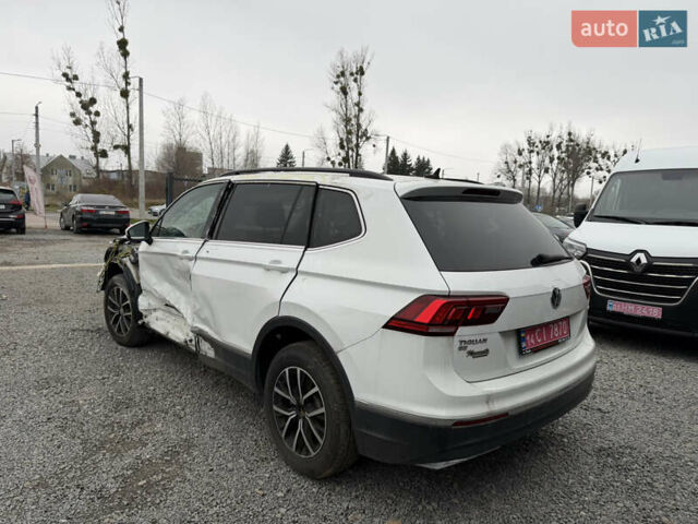 Белый Фольксваген Тигуан, объемом двигателя 1.98 л и пробегом 126 тыс. км за 10900 $, фото 2 на Automoto.ua