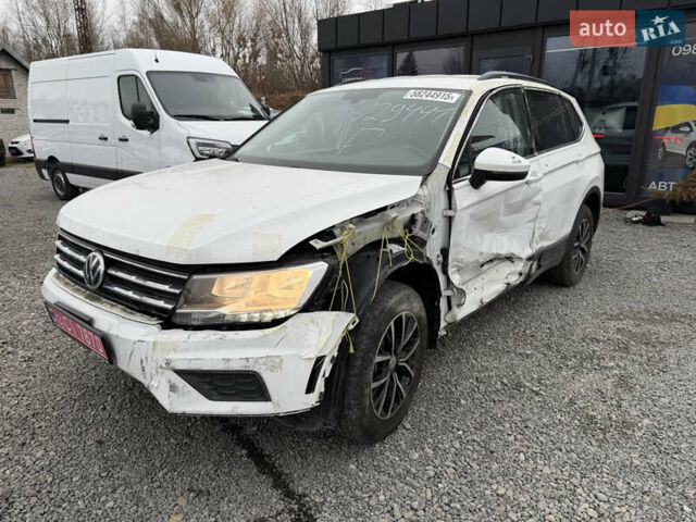 Белый Фольксваген Тигуан, объемом двигателя 1.98 л и пробегом 126 тыс. км за 10900 $, фото 8 на Automoto.ua