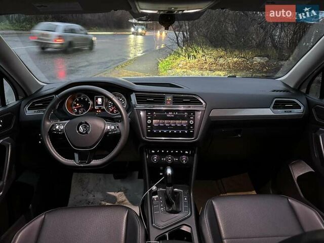 Белый Фольксваген Тигуан, объемом двигателя 2 л и пробегом 102 тыс. км за 21990 $, фото 15 на Automoto.ua