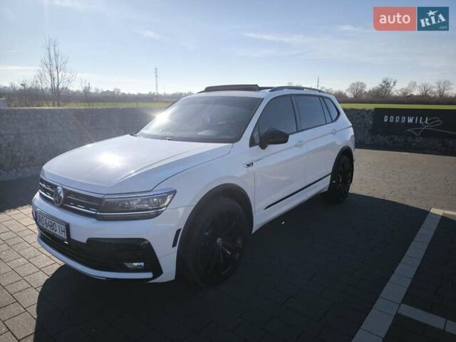 Білий Фольксваген Тігуан, об'ємом двигуна 2 л та пробігом 123 тис. км за 27500 $, фото 7 на Automoto.ua
