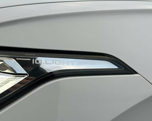 Белый Фольксваген Тигуан, объемом двигателя 2 л и пробегом 132 тыс. км за 27750 $, фото 68 на Automoto.ua