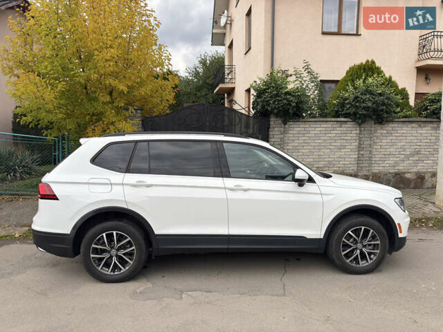 Белый Фольксваген Тигуан, объемом двигателя 2 л и пробегом 39 тыс. км за 24500 $, фото 7 на Automoto.ua