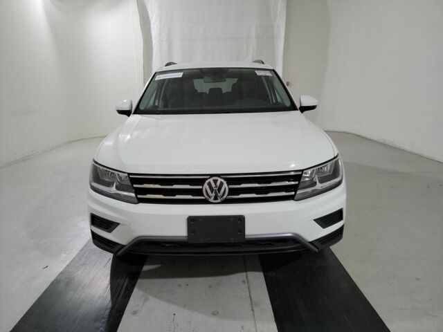 Белый Фольксваген Тигуан, объемом двигателя 2 л и пробегом 32 тыс. км за 18000 $, фото 13 на Automoto.ua